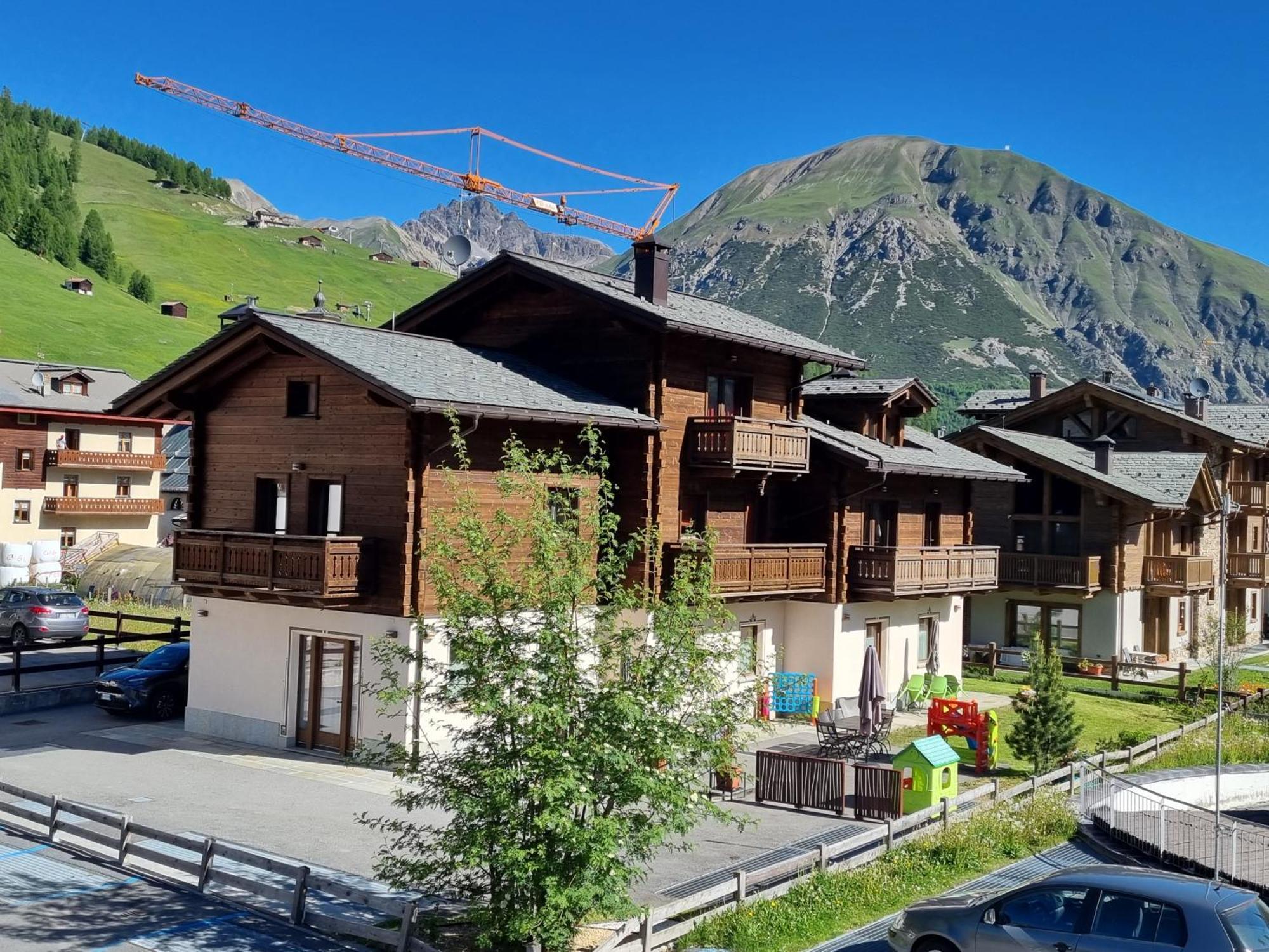 Al Camanel Leilighet Livigno Eksteriør bilde